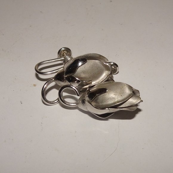 Vtg. HSB Rose Bud Sterling Screw Back Earrings - Picture 2 of 5